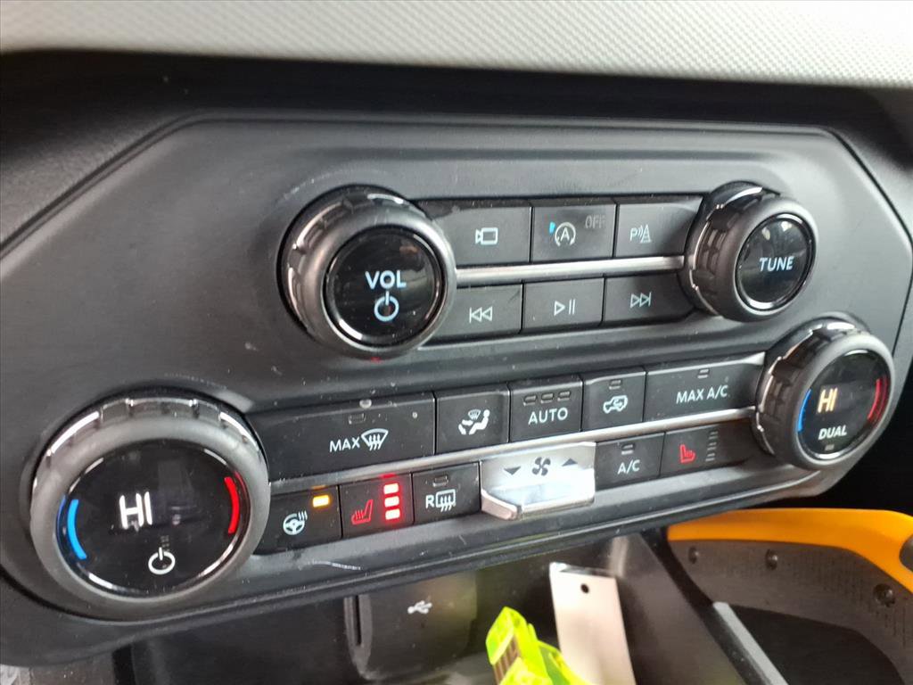 Used 2021 Ford Bronco Badlands image 28