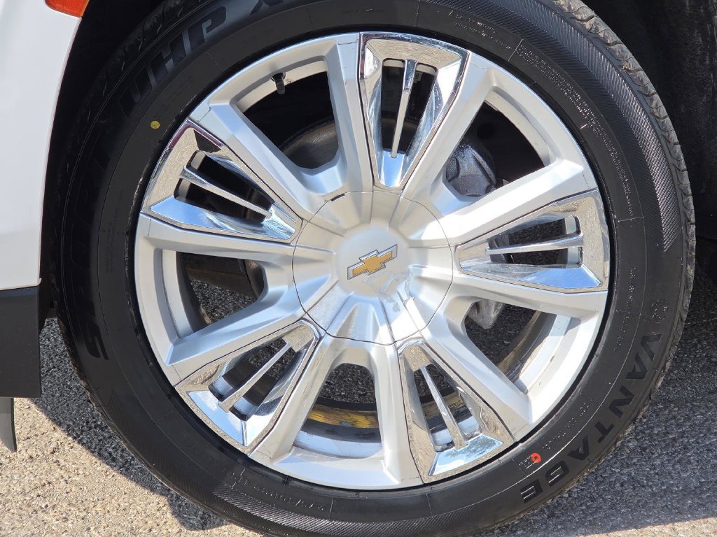 Used 2021 Chevrolet Tahoe High Country AWD/4WD image 11