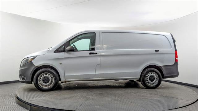 Used 2021 Mercedes-Benz Metris image 3