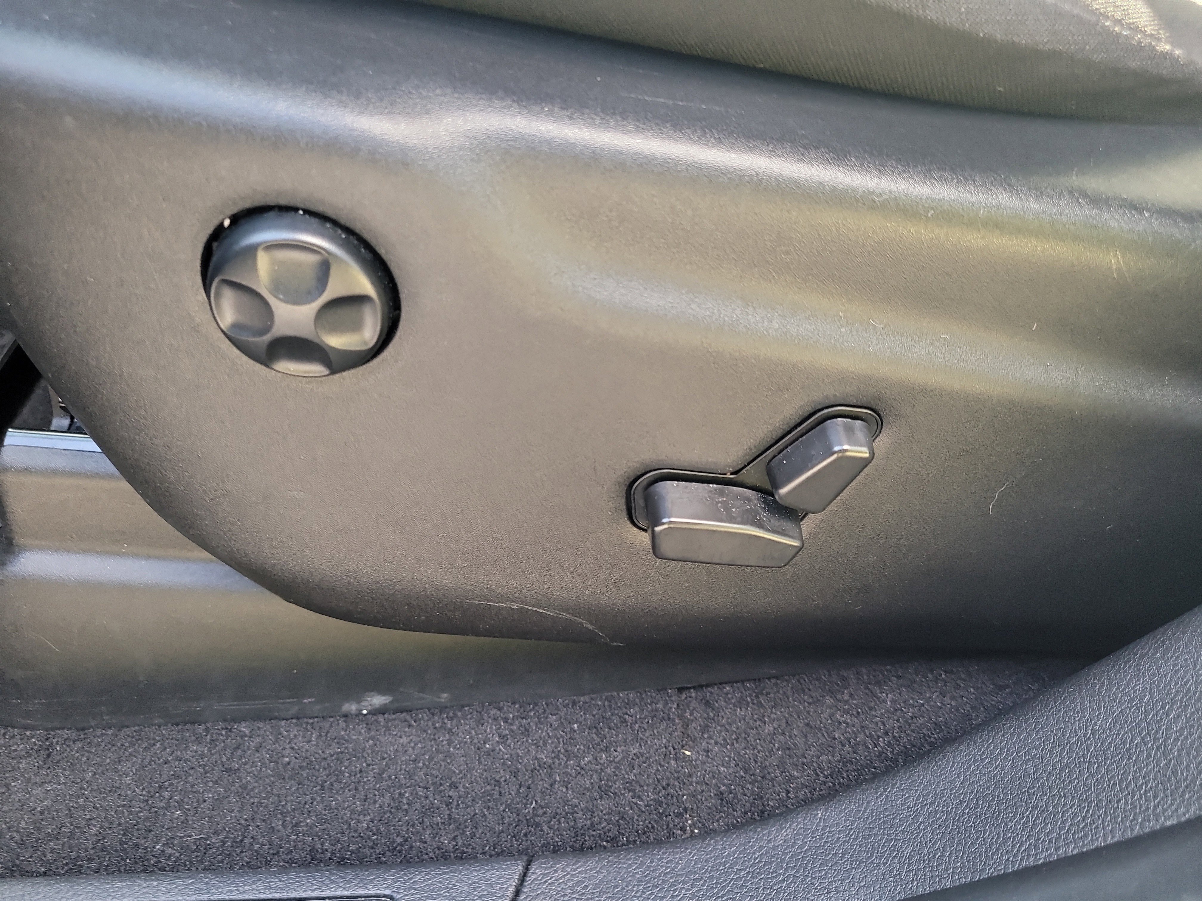 Used 2021 Jeep Grand Cherokee Laredo image 20