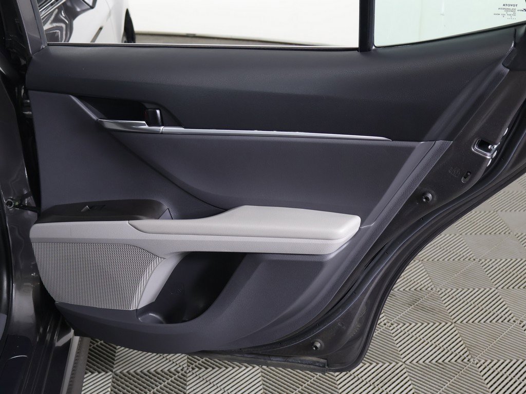 Used 2023 Toyota Camry SE image 22