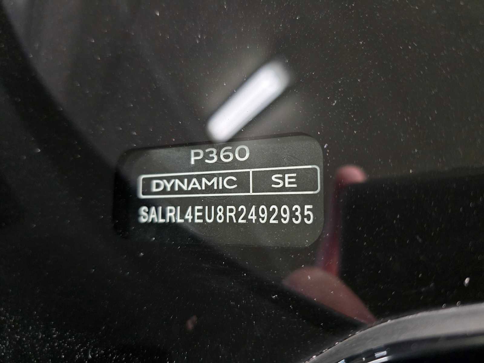 Used 2024 Land Rover Discovery Dynamic SE image 32