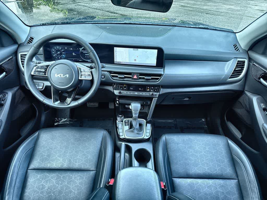 Used 2024 Kia Seltos EX FWD image 24