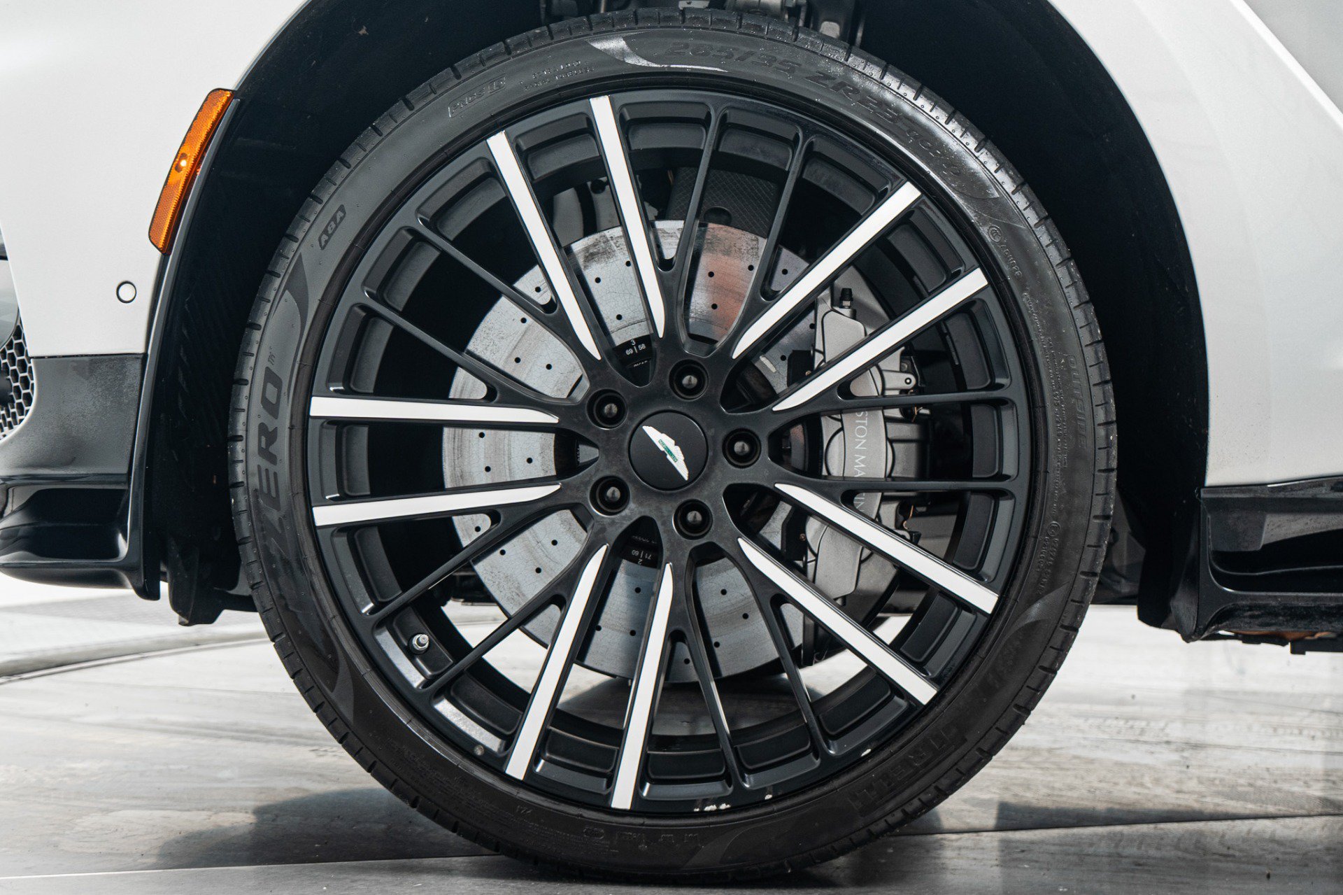 Used 2023 Aston Martin DBX 707 AWD/4WD image 10
