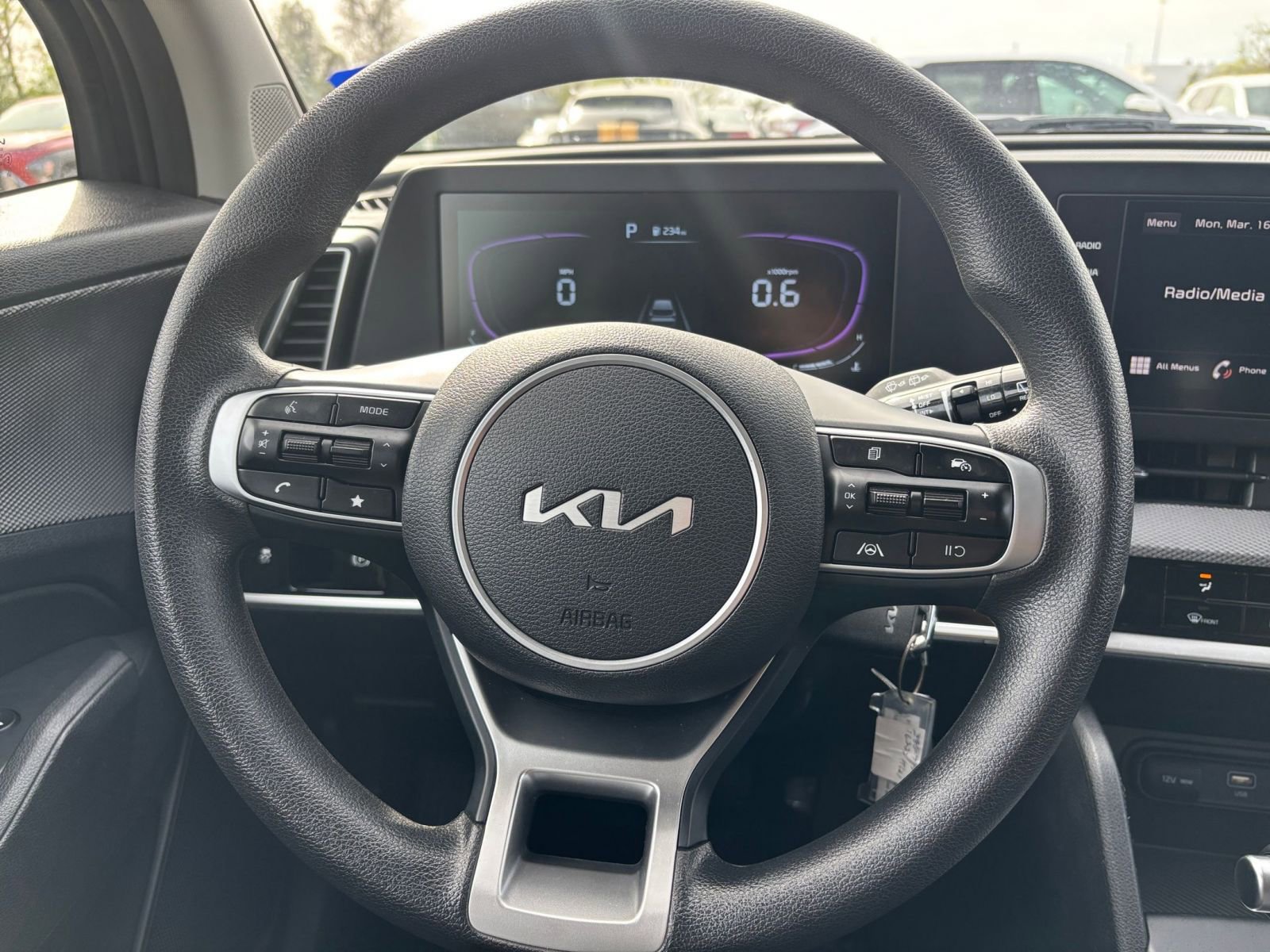 Used 2025 Kia Sportage LX image 25