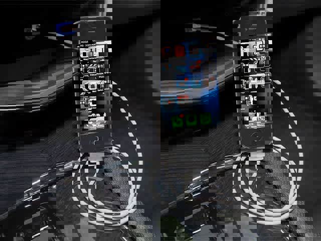 Used 2013 Cadillac XTS Luxury w/ Driver Awareness Package image 15