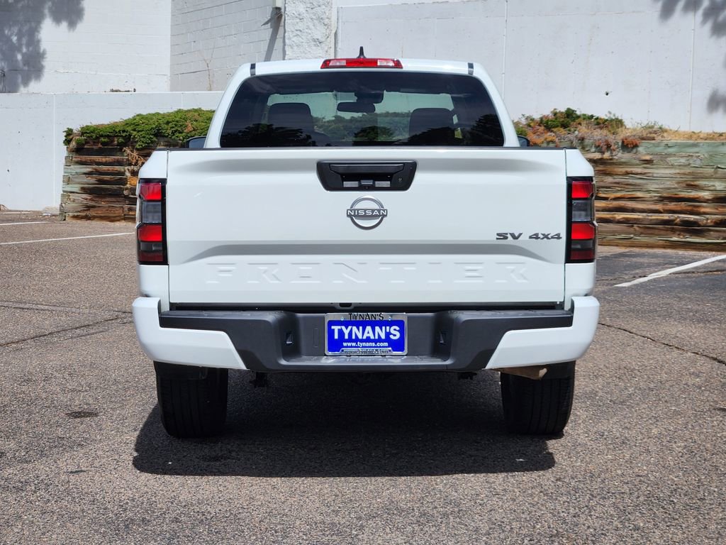 Used 2024 Nissan Frontier SV image 6