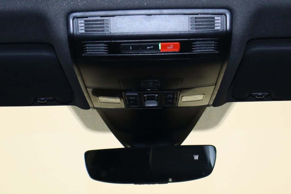 Used 2023 Volkswagen Tiguan SE R-Line FWD image 23