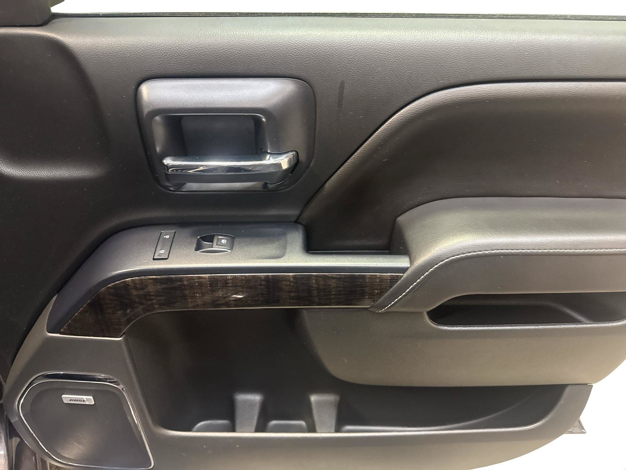 Used 2015 GMC Sierra 1500 Denali w/ Driver Alert Package AWD/4WD image 16