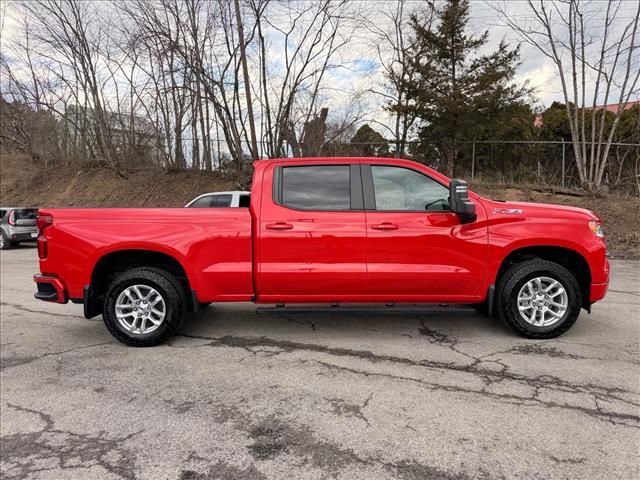 Used 2023 Chevrolet Silverado 1500 RST w/ Z71 Off-Road Package image 3