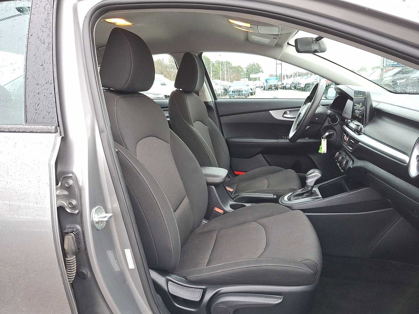 Used 2022 Kia Forte LXS image 30