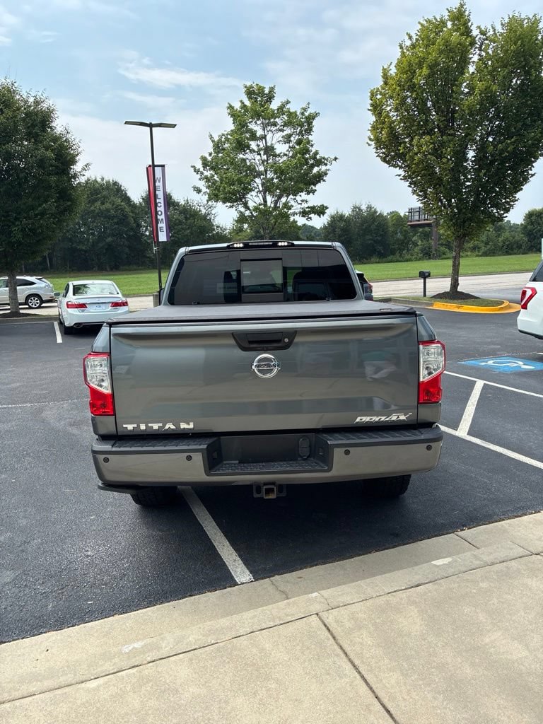 Used 2017 Nissan Titan PRO-4X AWD/4WD image 6