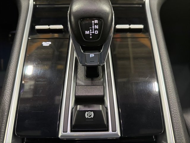 Used 2018 Porsche Panamera 4 image 40