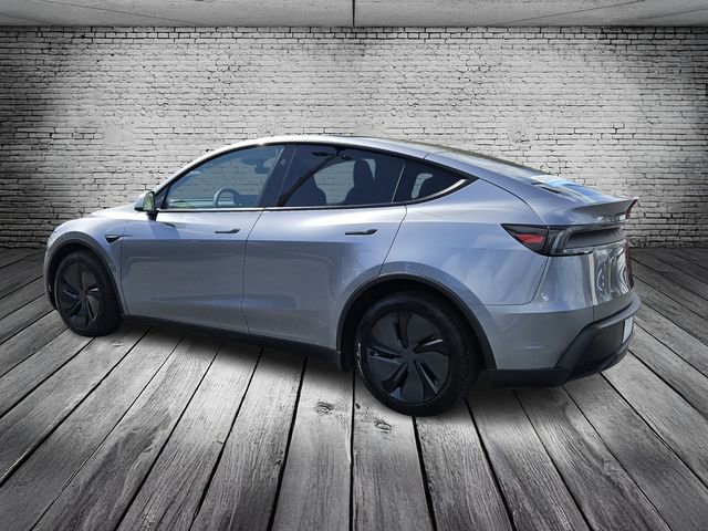 Used 2026 Tesla Model Y Long Range image 3