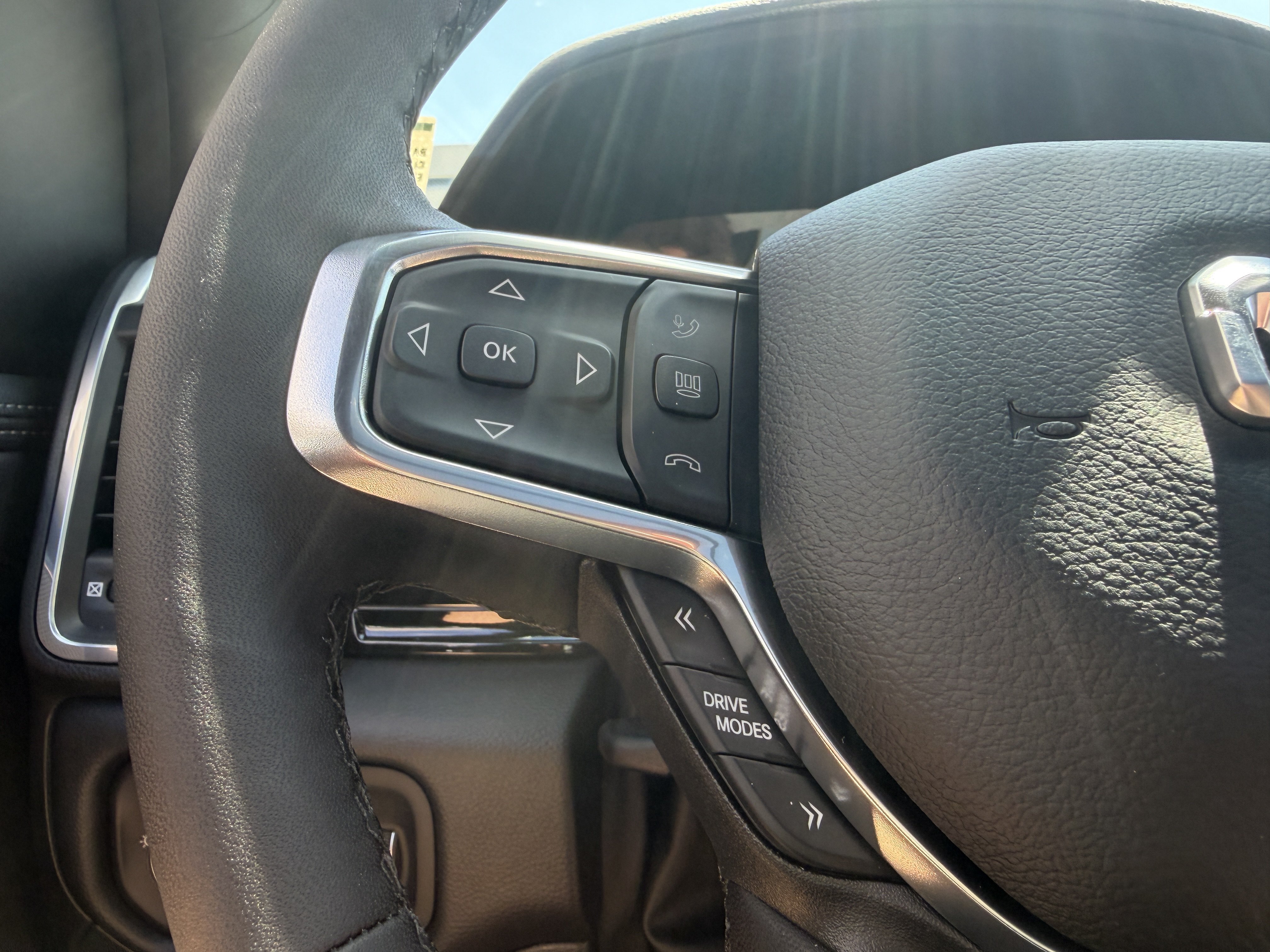 New 2026 RAM 1500 Laramie w/ Night Edition AWD/4WD image 43