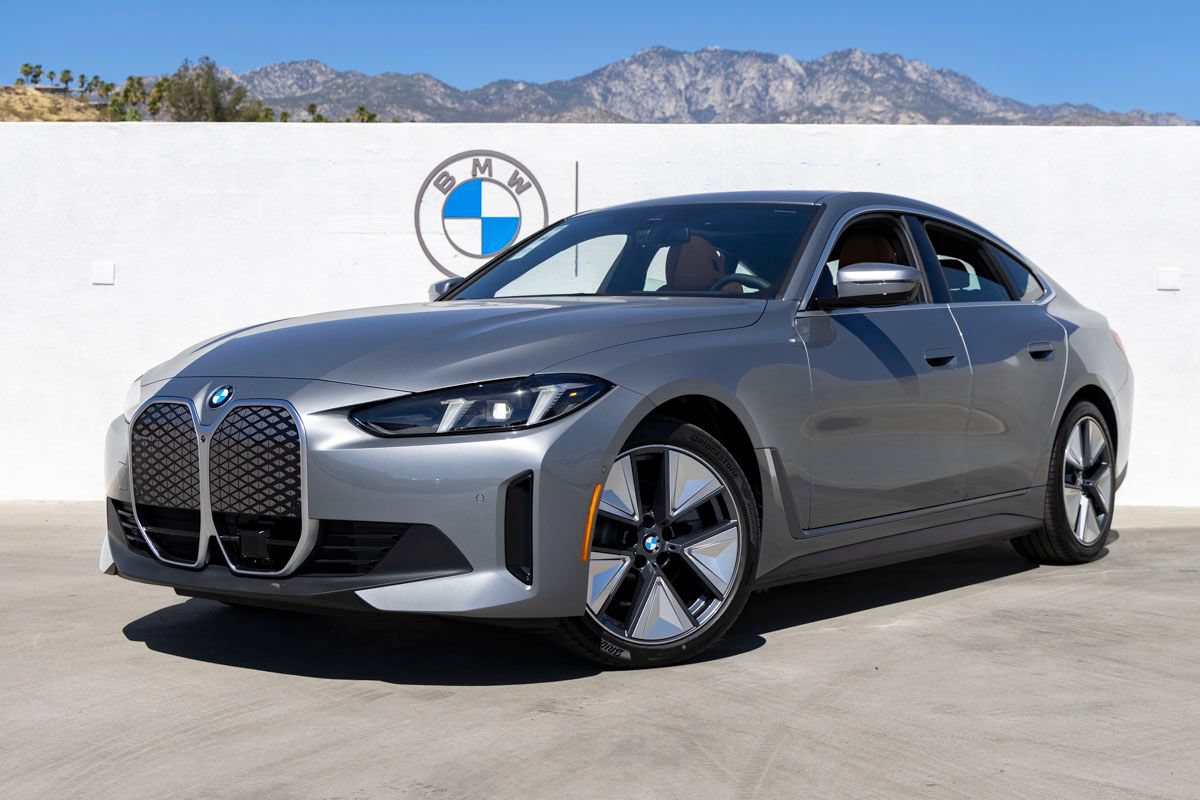 New 2026 BMW i4 eDrive40 w/ Premium Package RWD image 8