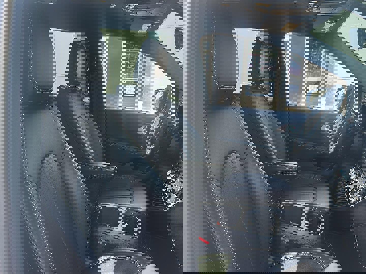 New 2026 Chrysler Voyager LX image 4