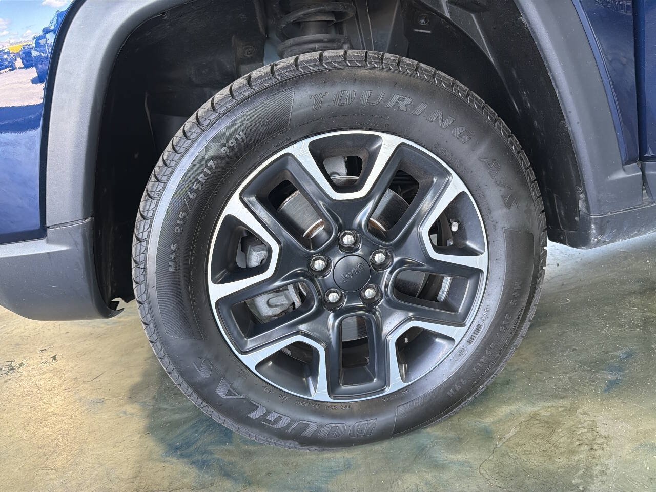 Used 2019 Jeep Compass Trailhawk AWD/4WD image 26