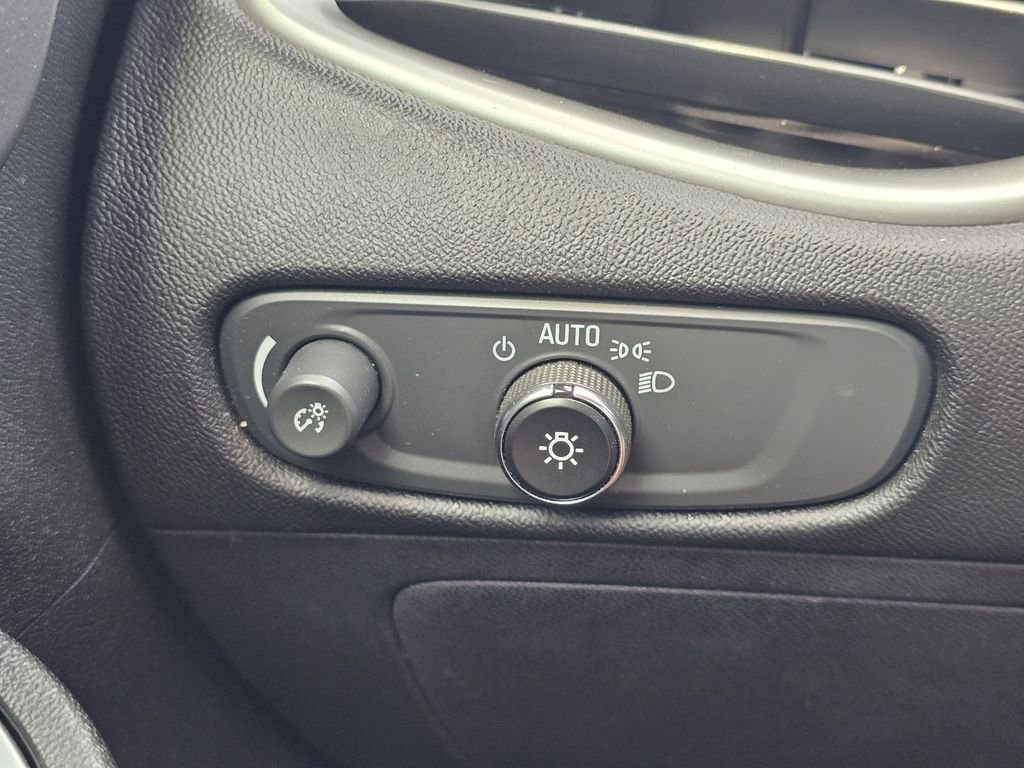 Used 2019 Chevrolet Malibu LS image 22