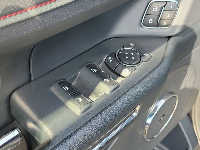 Certified 2024 Ford Expedition Limited image 11