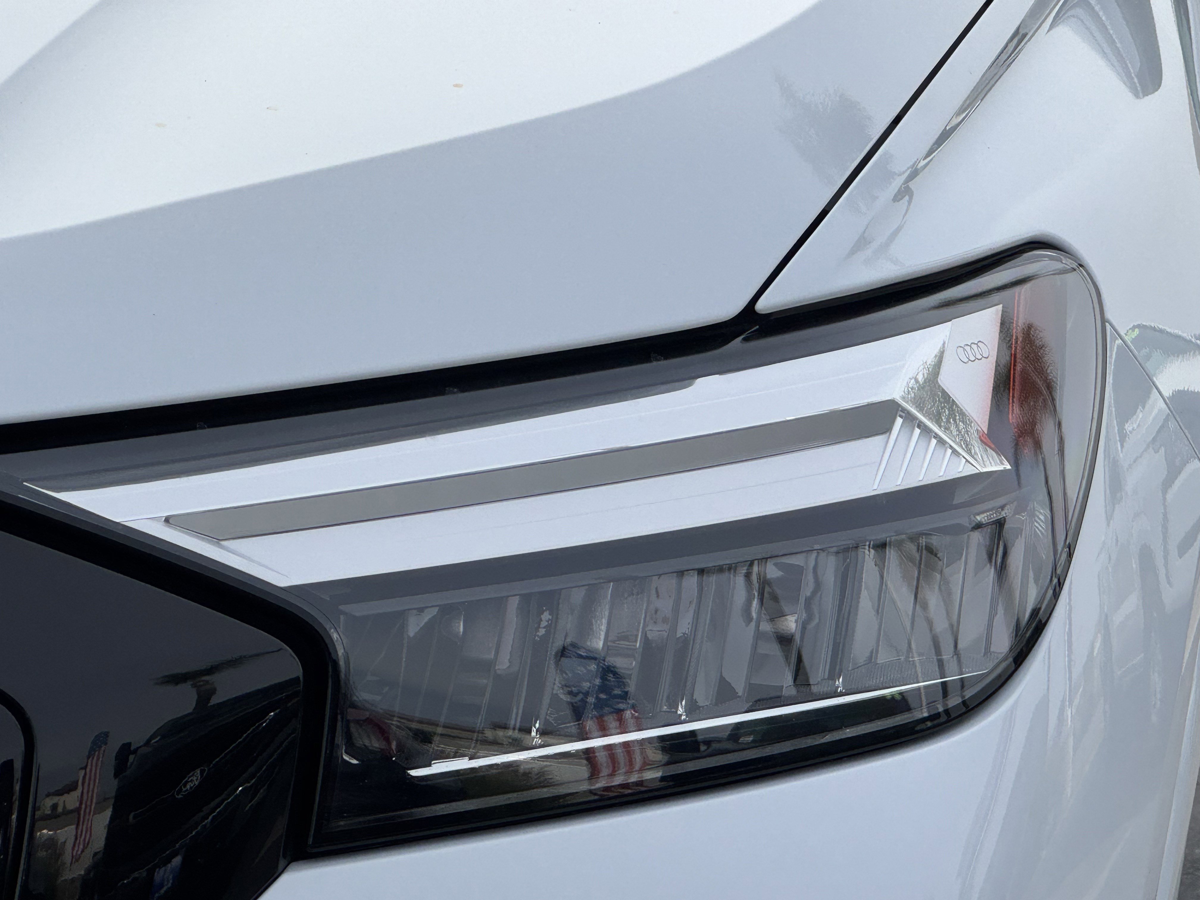 Used 2024 Audi Q4 e-tron Premium w/ Convenience Package image 6