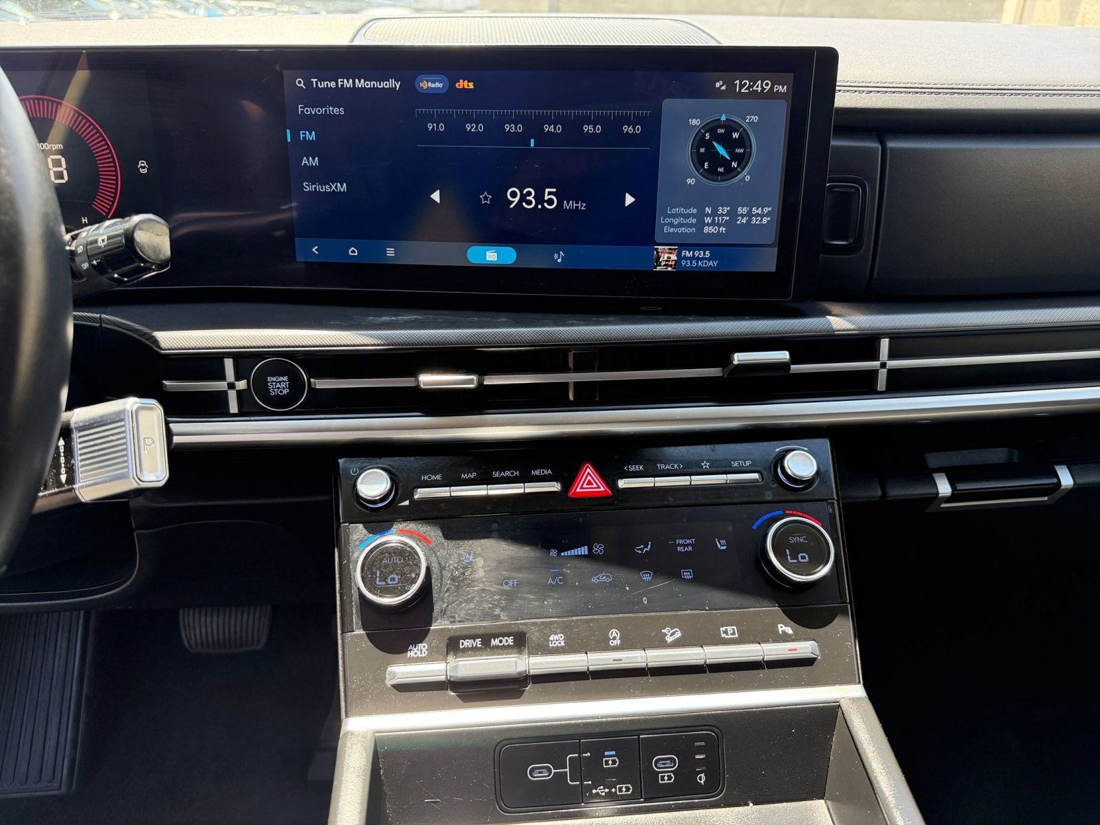 Used 2025 Hyundai Santa Fe SEL image 17