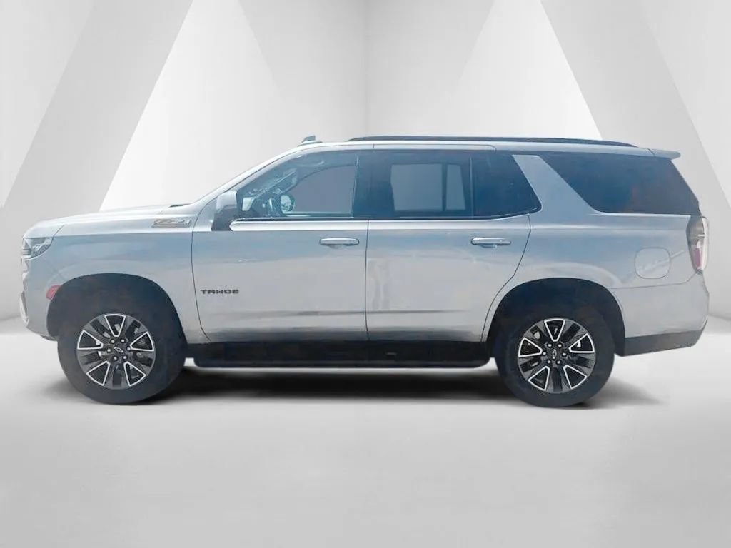 Used 2024 Chevrolet Tahoe Z71 w/ Luxury Package AWD/4WD image 4