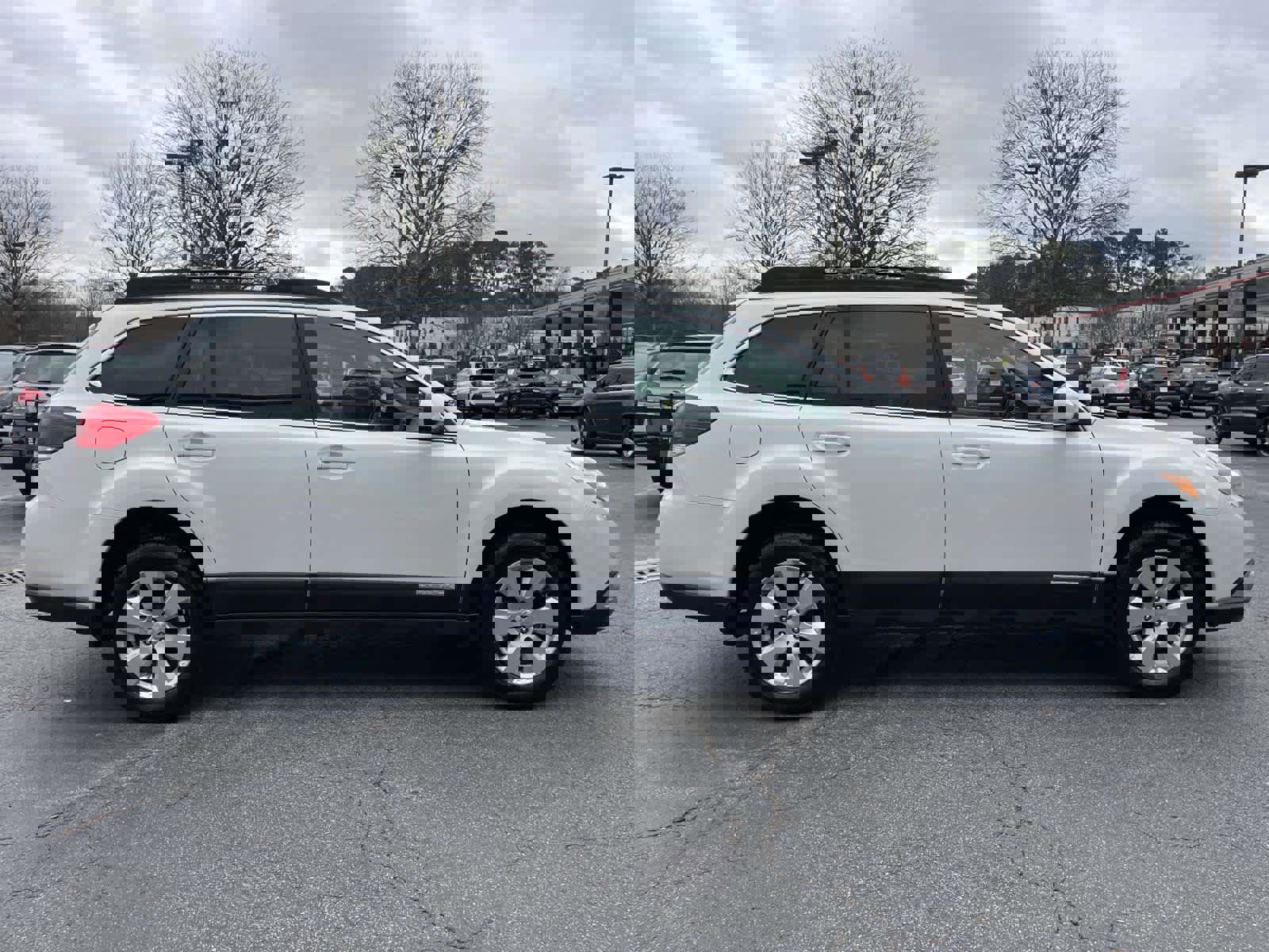 Used 2011 Subaru Outback 2.5i Premium image 6