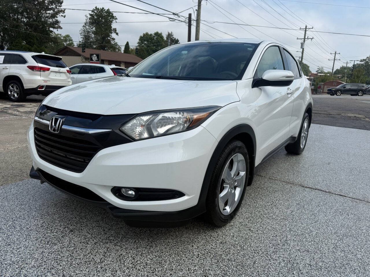 Used 2016 Honda HR-V EX image 17