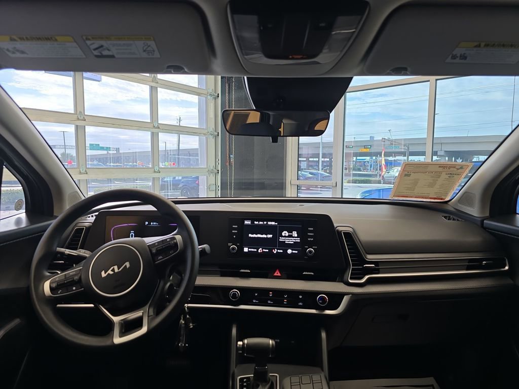 Certified 2025 Kia Sportage LX image 17