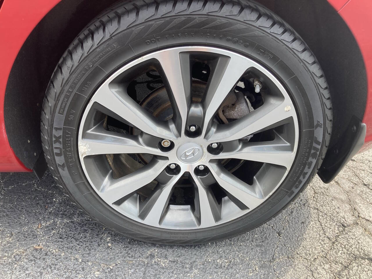 Used 2020 Hyundai Elantra GT image 28