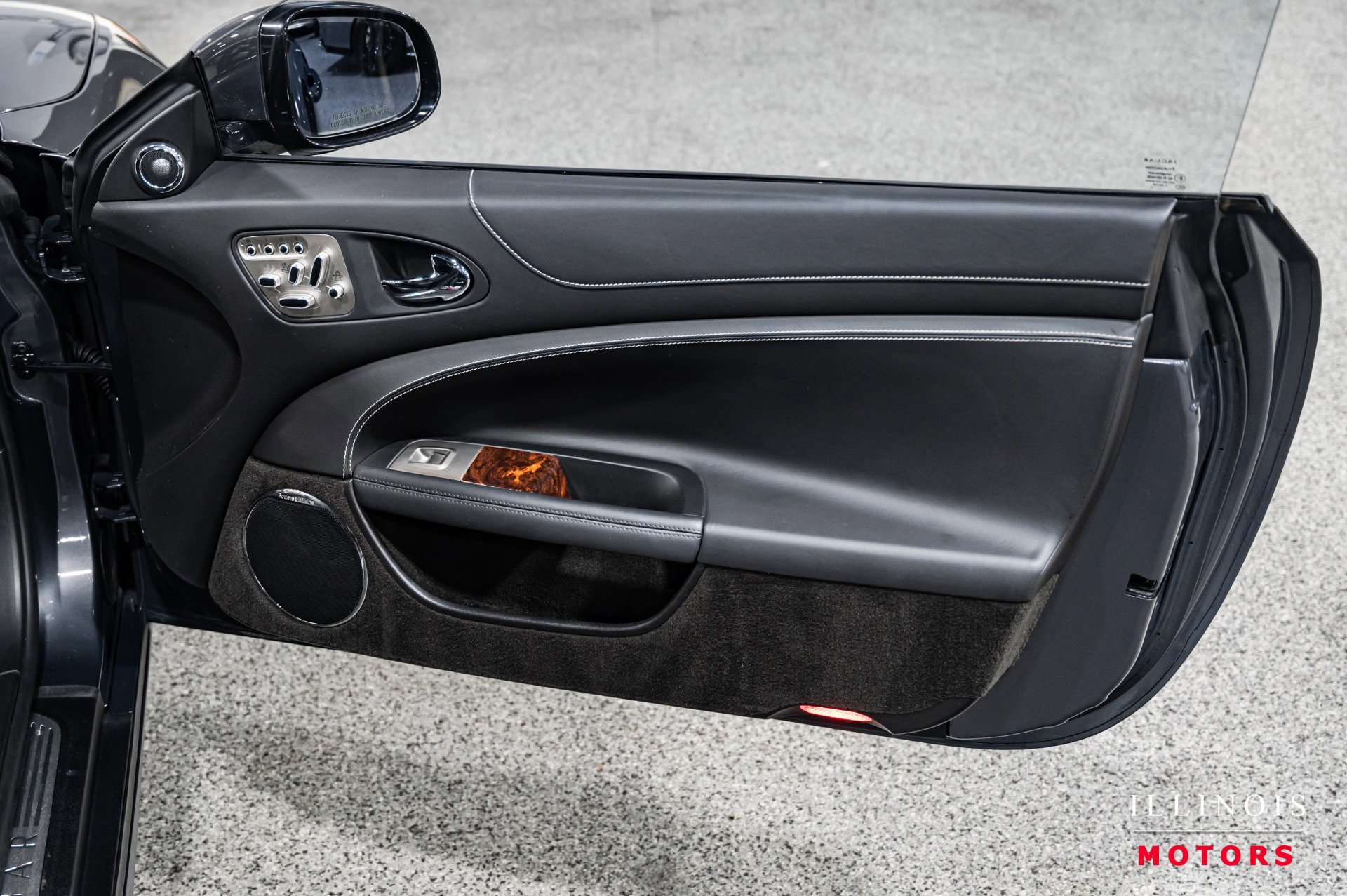 Used 2011 Jaguar XK Coupe image 29