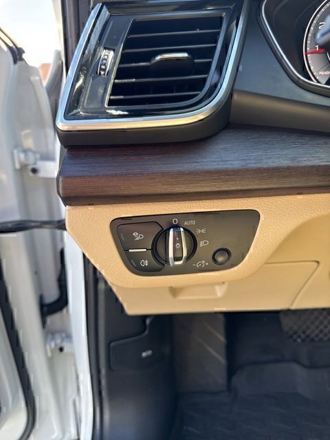 Used 2022 Audi Q5 2.0T Premium Plus image 21