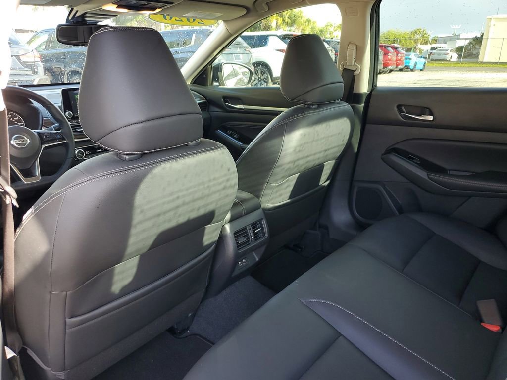 Used 2020 Nissan Altima 2.5 Platinum image 12