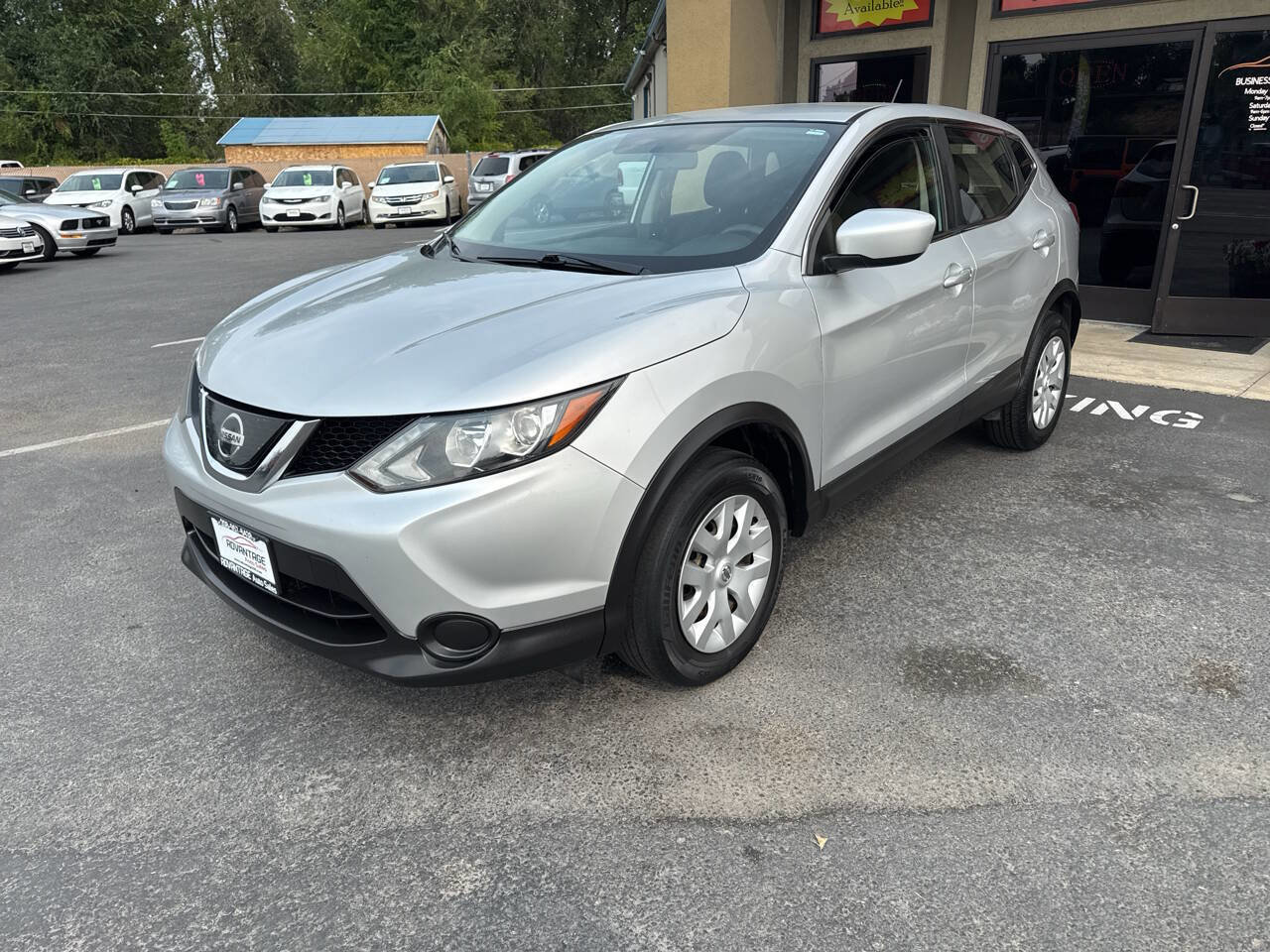 Used 2019 Nissan Rogue Sport S image 3