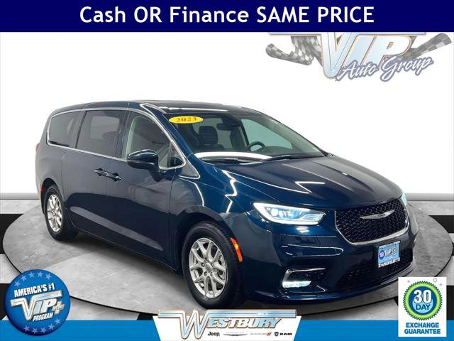 Certified 2023 Chrysler Pacifica Touring-L