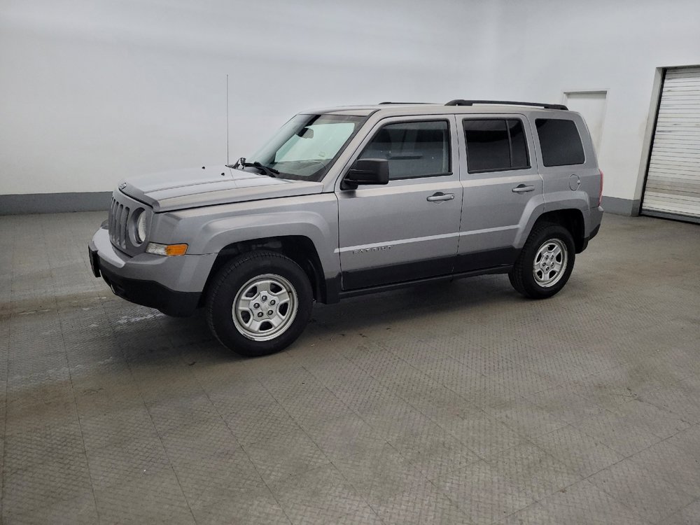 Used 2016 Jeep Patriot Sport w/ Power Value Group AWD/4WD image 2