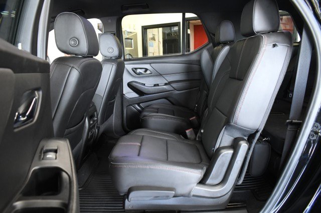 Used 2023 Chevrolet Traverse RS AWD/4WD image 25