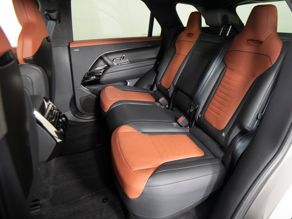 Used 2024 Land Rover Range Rover Sport AWD/4WD image 33