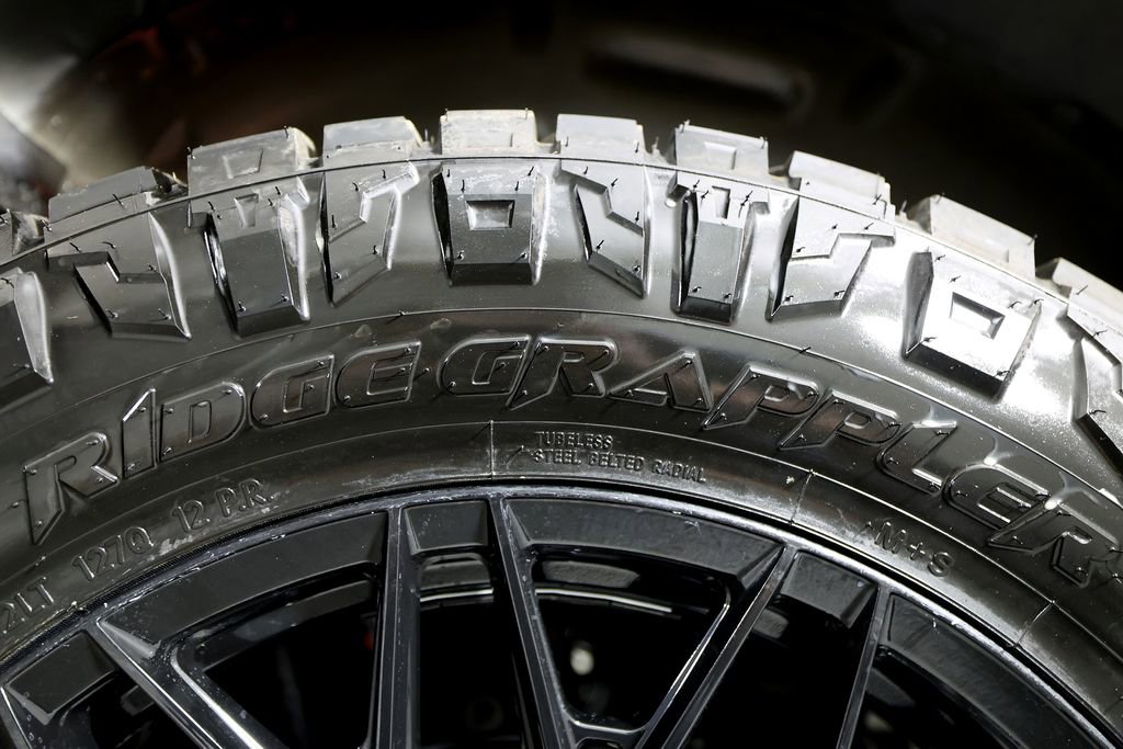 Used 2025 Ford F150 Raptor AWD/4WD image 53