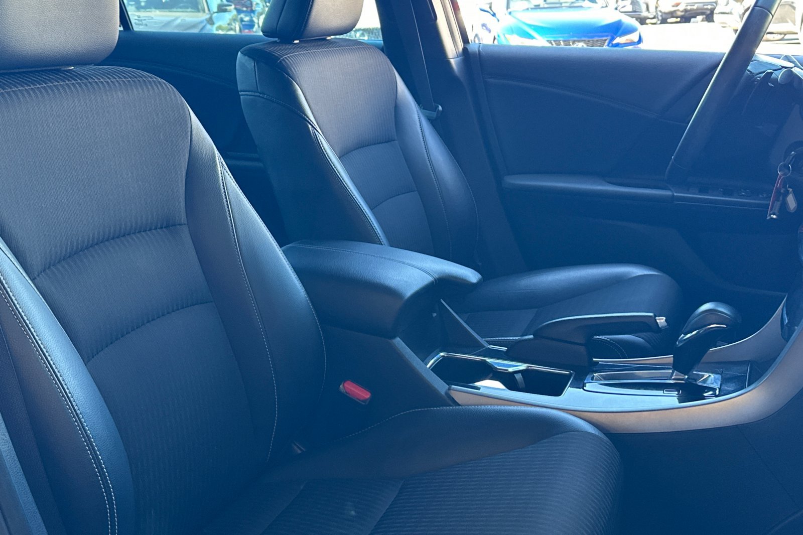 Used 2017 Honda Accord Sport image 30