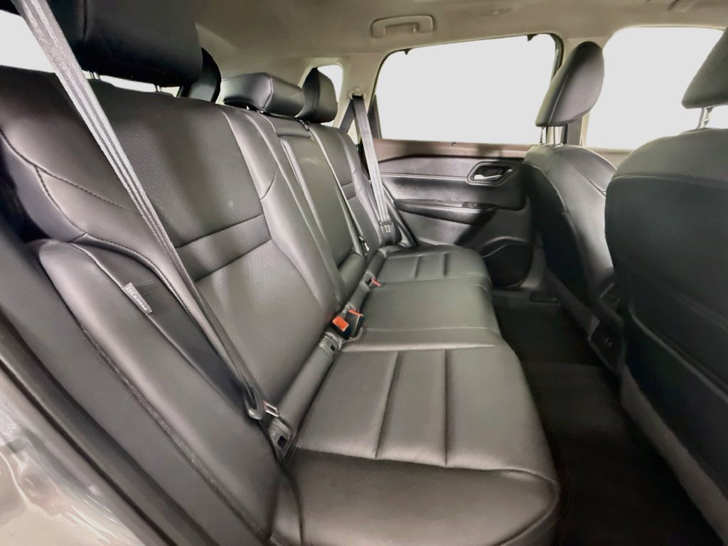 Used 2023 Nissan Rogue SV w/ SV Premium B Package AWD/4WD image 26