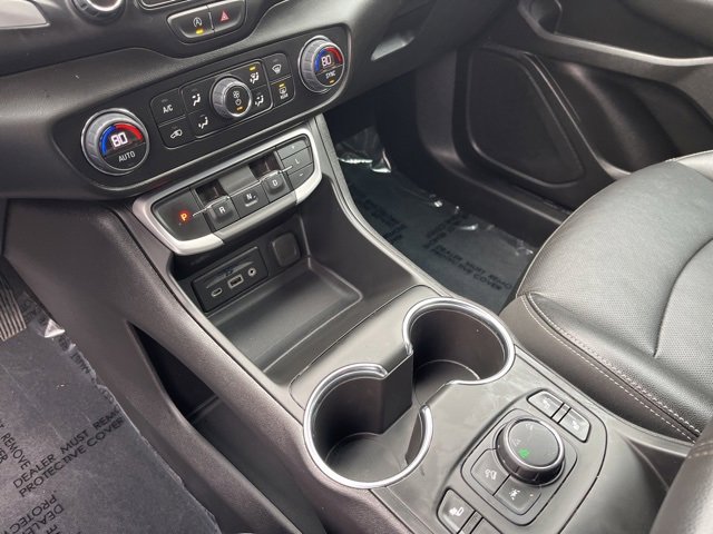 Used 2023 GMC Terrain SLT image 27