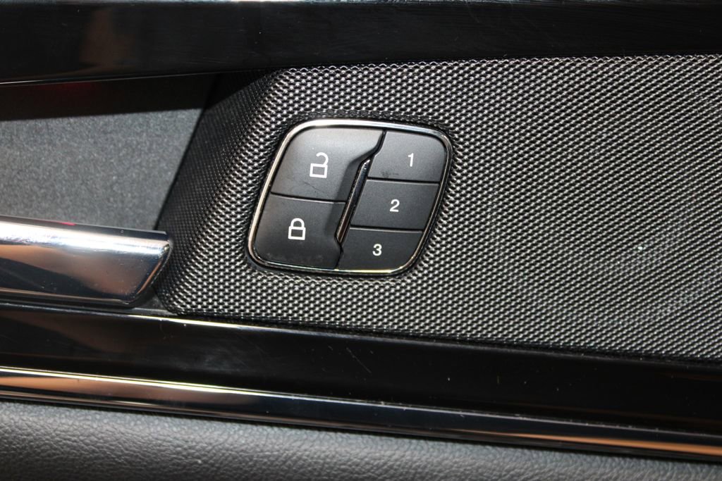 Used 2022 Lincoln Nautilus Reserve w/ Monochromatic Package image 42