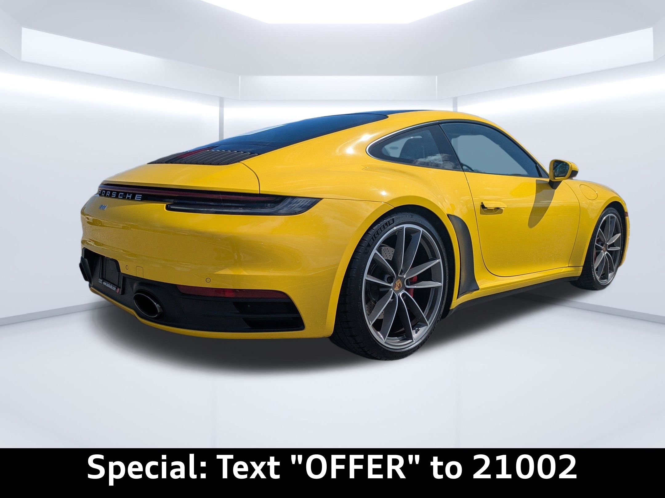Used 2020 Porsche 911 Carrera S image 2