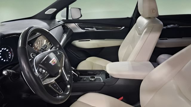 Used 2022 Cadillac XT5 Sportv w/ Technology Package AWD/4WD image 11