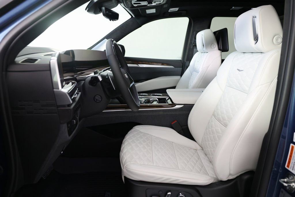 Used 2026 Cadillac Escalade Platinum Sport w/ LPO, Floor Liner Package image 19