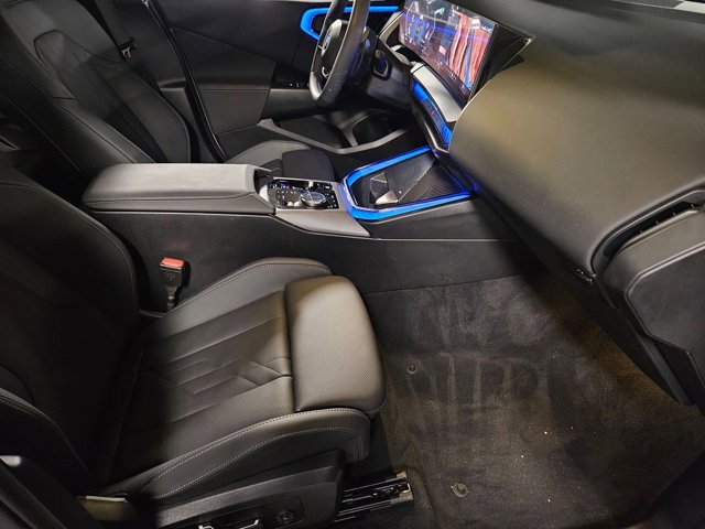 Certified 2025 BMW X3 xDrive30i w/ Premium Package AWD/4WD image 21