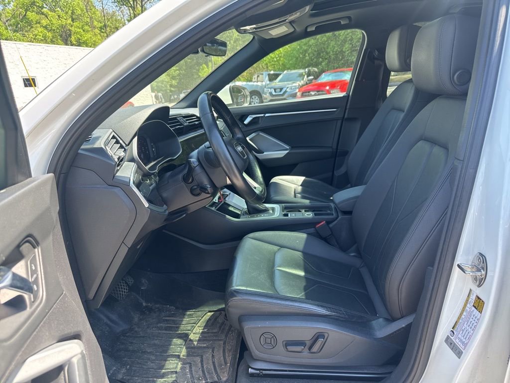 Used 2021 Audi Q3 2.0T Premium image 19