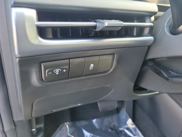 Certified 2026 Hyundai Tucson SE FWD image 17